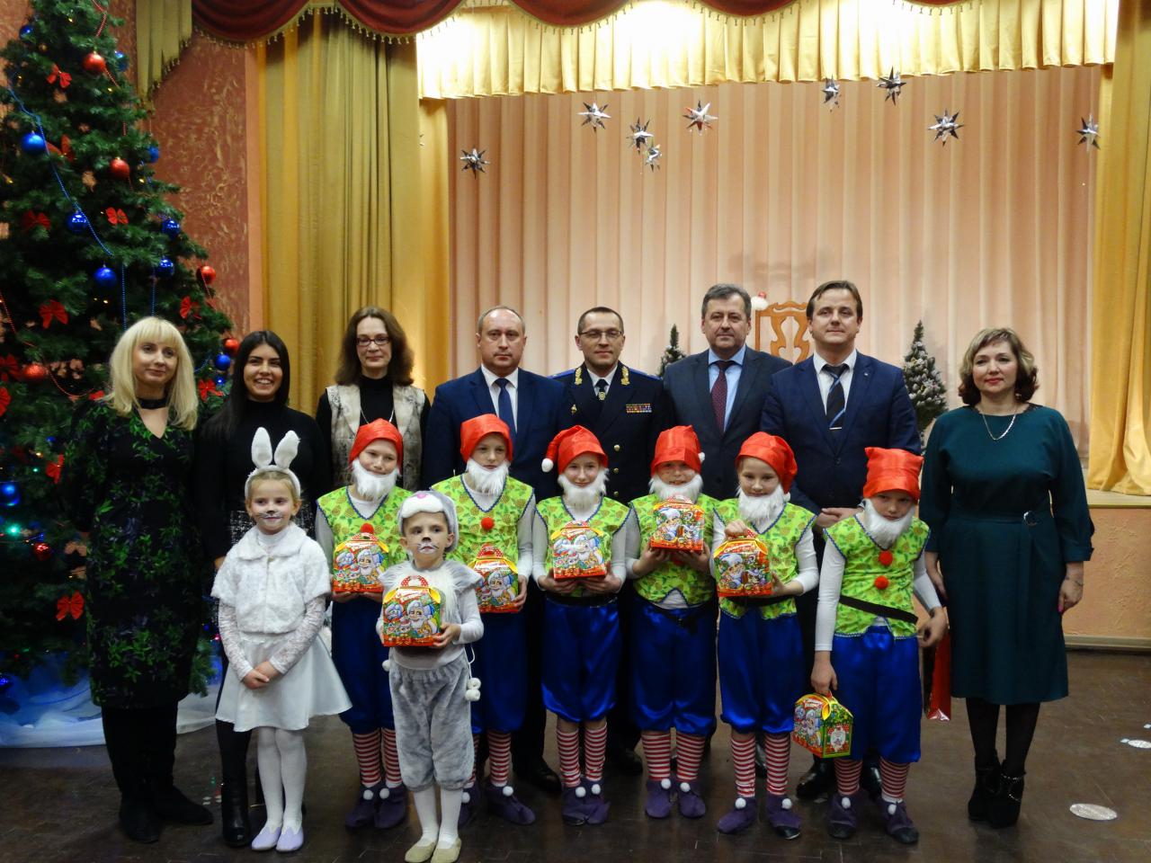 В рамках новогодней республиканской благотворительной акции «Наши дети»